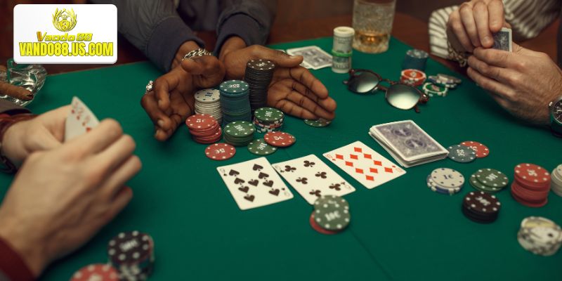 Vòng cược poker thay đổi thế bài nếu có chiến thuật